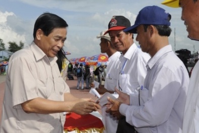 Đám cưới giản dị con trai Bí thư tỉnh ủy không có bia