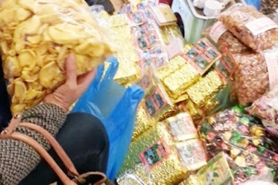 Thị trường bánh kẹo Tết: Mập mờ chất lượng