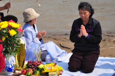 Tin mới nhất tìm xác nạn nhân thẩm mỹ viện: Mẹ đẻ chị Huyền lần đầu lên tiếng