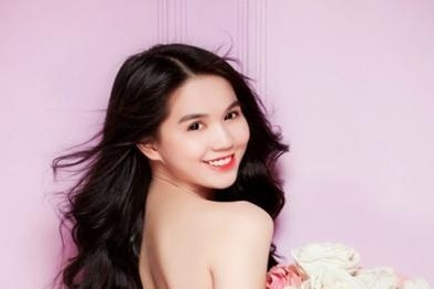 Ngọc Trinh tung ảnh nude “đốt mắt” khán giả