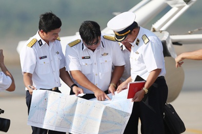 Phát hiện mảnh vỡ nghi của máy bay Malaysia mất tích