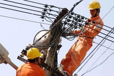 Ba ông lớn bắt tay, kịch bản tăng giá điện lặp lại?