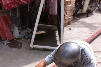 Rối loạn sinh lí vì hít phải sơn, véc-ni