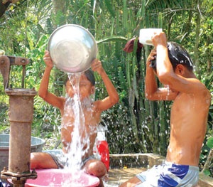 Nguy hại từ hóa chất Clo trong nước 