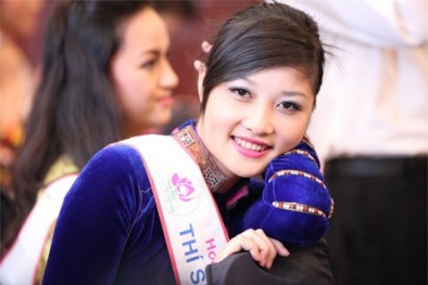 Cách cư xử khó hiểu của tiến sĩ Kim Hồng