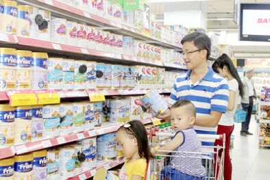 Giá sữa nơi giảm, nơi không