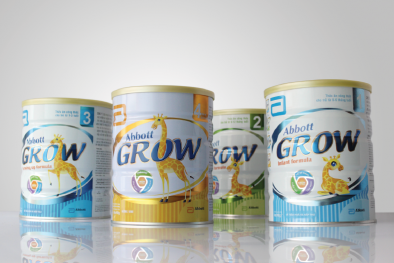 Giá sữa vẫn vượt mức trần ở nhiều nơi