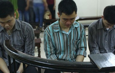 Thượng sỹ Công an đánh chết bạn nhậu
