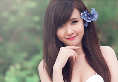 Hotgirl Midu 'đắng lòng' khi Neymar bị chấn thương
