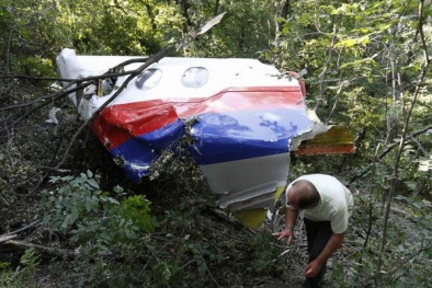 Dữ liệu hộp đen máy bay MH17 đã được Anh chuyển cho Hà Lan