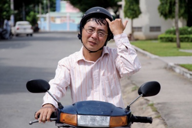 Nấm đầu, rụng tóc vì mũ bảo hiểm bẩn