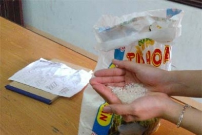 Gạo chuyển màu xanh nghi tẩm hóa chất chỉ là hoang tin