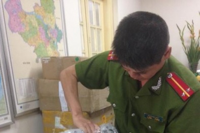 Phát hiện người Trung Quốc buôn lậu thuốc tân dược, thiết bị y tế