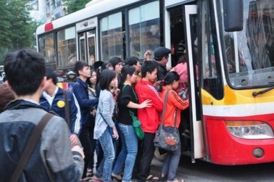 Phát miễn phí 200.000 thẻ xe buýt thông minh gắn chíp điện tử