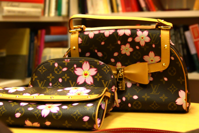 Cách phân biệt túi xách hàng hiệu Louis Vuitton thật giả