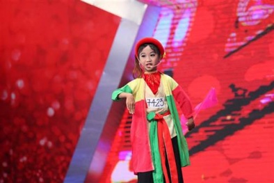 Hoài Linh thảng thốt trước phiên bản Thị Mầu lên chùa