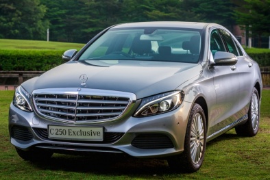 Mercedes, Chrysler thu hồi ô tô bị lỗi kĩ thuật