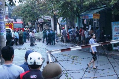 Toàn cảnh vụ nổ kho hóa chất tại TP. Hồ Chí Minh làm sập nhà, chết người và nhiều người bị thương 