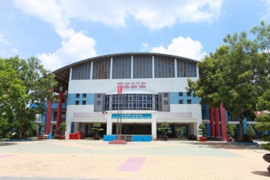 Chuyện khó tin ở trường Nguyễn Hữu Tiến: Thạc sĩ đi làm giám thị