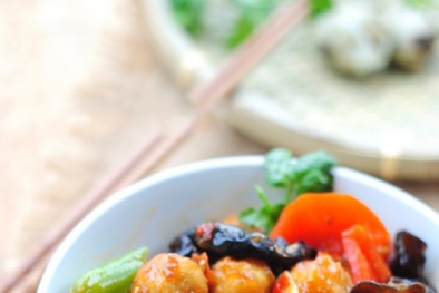 Cách làm món trứng cút xào chua ngọt lạ miệng ngon cơm