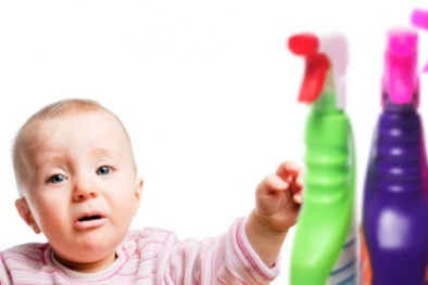 Cảnh báo trẻ nhập viện vì nước tẩy rửa