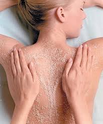 Nguy hại không ngờ đến từ muối tắm