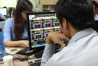 Cổ phiếu bất động sản có tạo sóng cuối năm?
