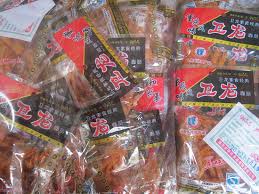 Đồ ăn vặt cổng trường chứa chất gây ung thư