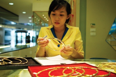 Giá vàng ngày 1/12/2014: Giá vàng ‘rơi tự do’ sau kết quả trưng cầu dân ý tại Thụy Sĩ