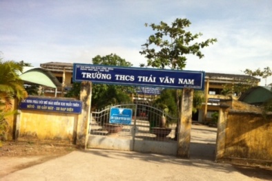 Hiệu trưởng dùng tiền giáo viên để tổ chức tiệc, mua quà cho khách lên tiếng