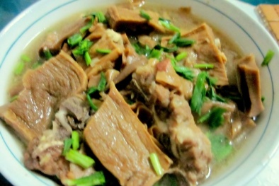 Cách nấu canh măng khô ngày tết thơm ngon, nóng hổi