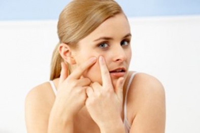Lưu ý lựa chọn kem dưỡng ẩm cho da mụn