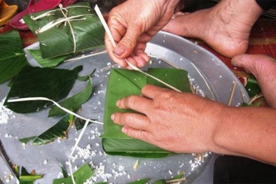 Cách làm giàu từ dịch vụ gói bánh chưng ngày Tết 
