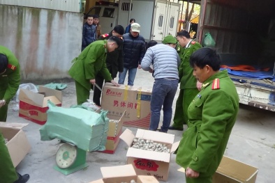 Thị trường pháo lậu nóng dịp cuối năm