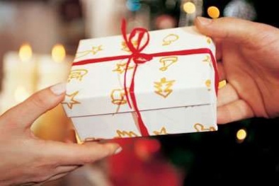 Chọn quà tặng ý nghĩa và ấn tượng