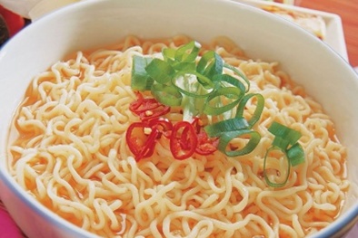 Chế biến mì ăn liền đúng cách dành cho bà bầu