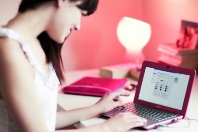 Laptop màu hồng dưới 15 triệu đồng hot nhất 2015