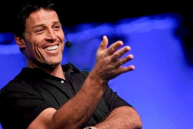 Bí quyết làm giàu nhanh của Tony Robbins