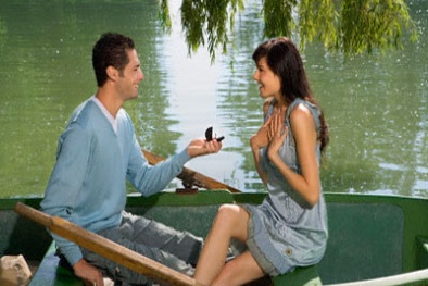 Cầu hôn bạn gái lãng mạn như bộ phim kinh điển 'The Notebook' đúng dịp Valentine 