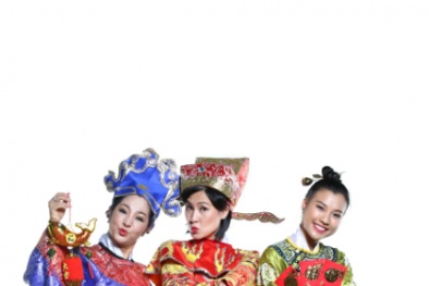  Độc đáo 'Bộ ba thần tài' đón Tết của Thúy Nga, Kathy Uyên, Hoàng Anh