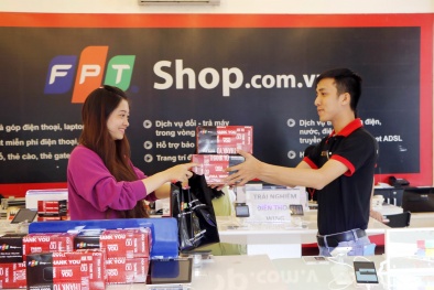 FPT Shop lì xì khách hàng đến 2 triệu đồng
