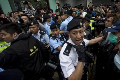 Hong Kong: Biểu tình phản đối ‘thương nhân’ Trung Quốc đẩy giá hàng hóa