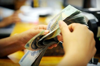 Lãi suất huy động thấp kỷ lục: Tiền chảy khỏi ngân hàng?