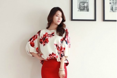 Phối đồ công sở cực xinh với áo sơ mi họa tiết 