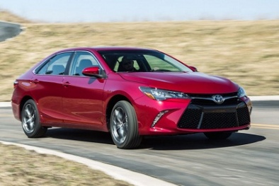 Soi thiết kế hoàn toàn mới của Toyota Camry sắp về Việt Nam