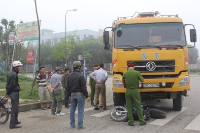 Tai nạn kinh hoàng: Xe tải cuốn nữ phụ hồ tử vong