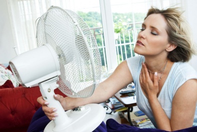 4 nhóm 13Win OKVIP Cá cược bóng đá dễ khiến phụ nữ mãn kinh suy nhược