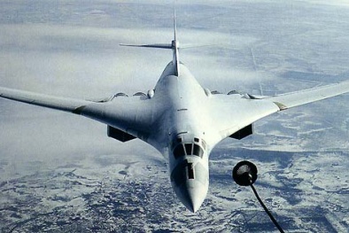 Vũ khí quân sự máy bay ném bom Tu-160 nhanh nhất thế giới