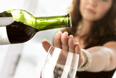 Cai rượu đột ngột có thể dẫn tới động kinh