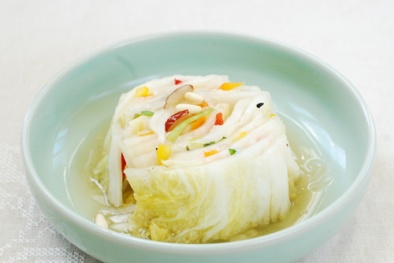 Đưa cơm với cách làm kim chi trắng không cay